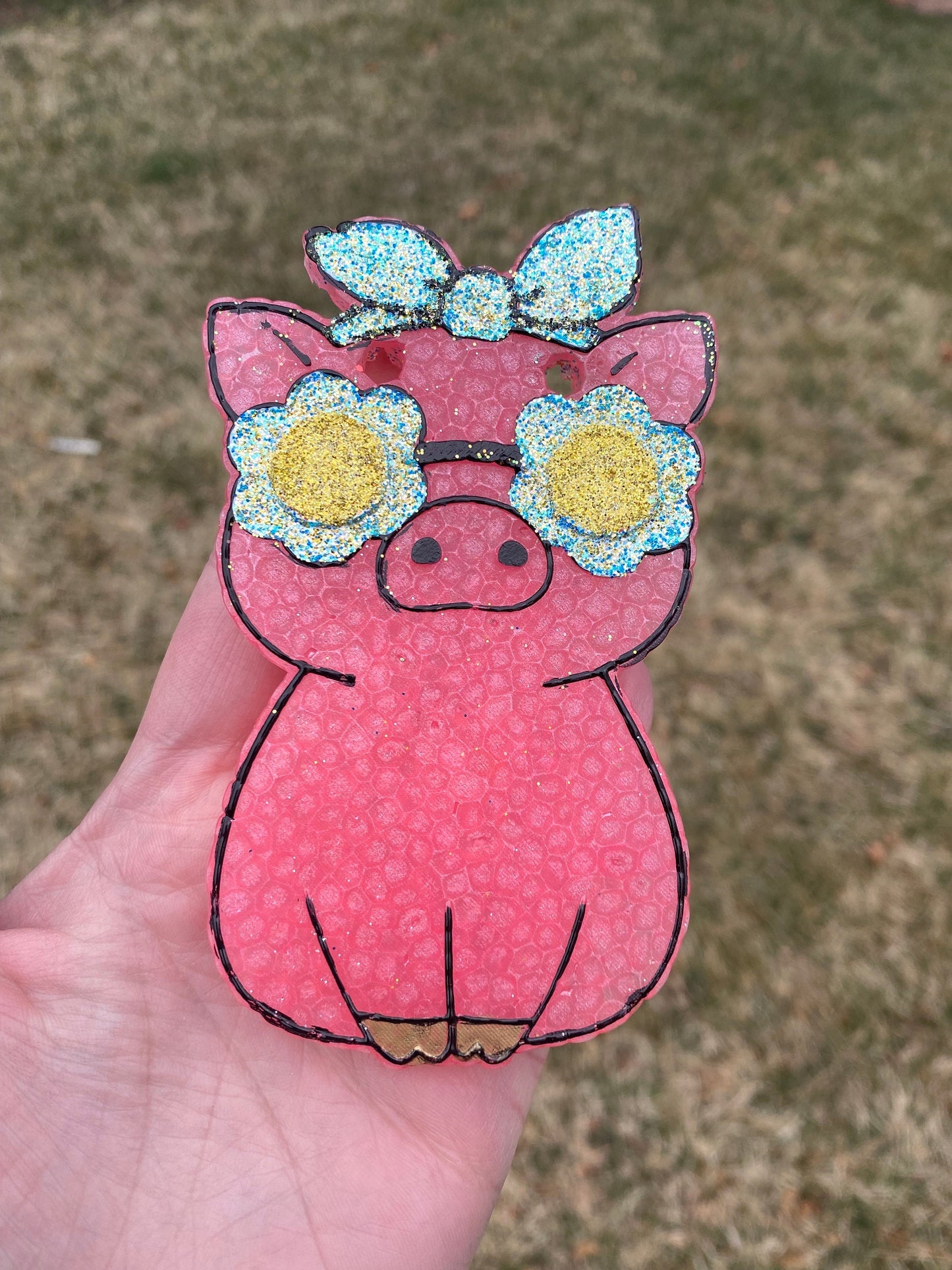 Pig with Flower Glasses Freshie Silicone Mold, western freshie ideas, farm silicone molds, farm animal, cute freshie molds, bestselling
