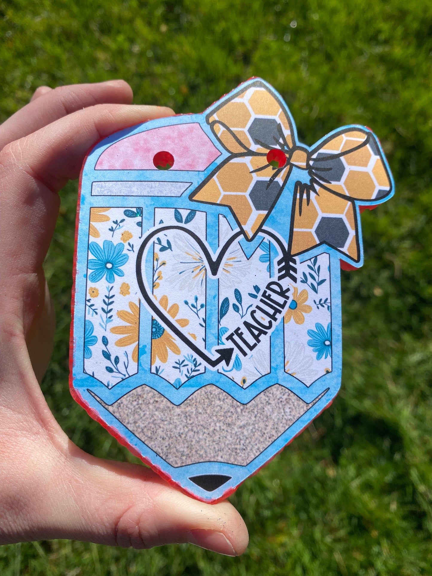 Pencil with Bow Silicone Mold, freshie making supplies, free cardstock silicone molds, freshie ideas for teaching, teacher freshie ideas