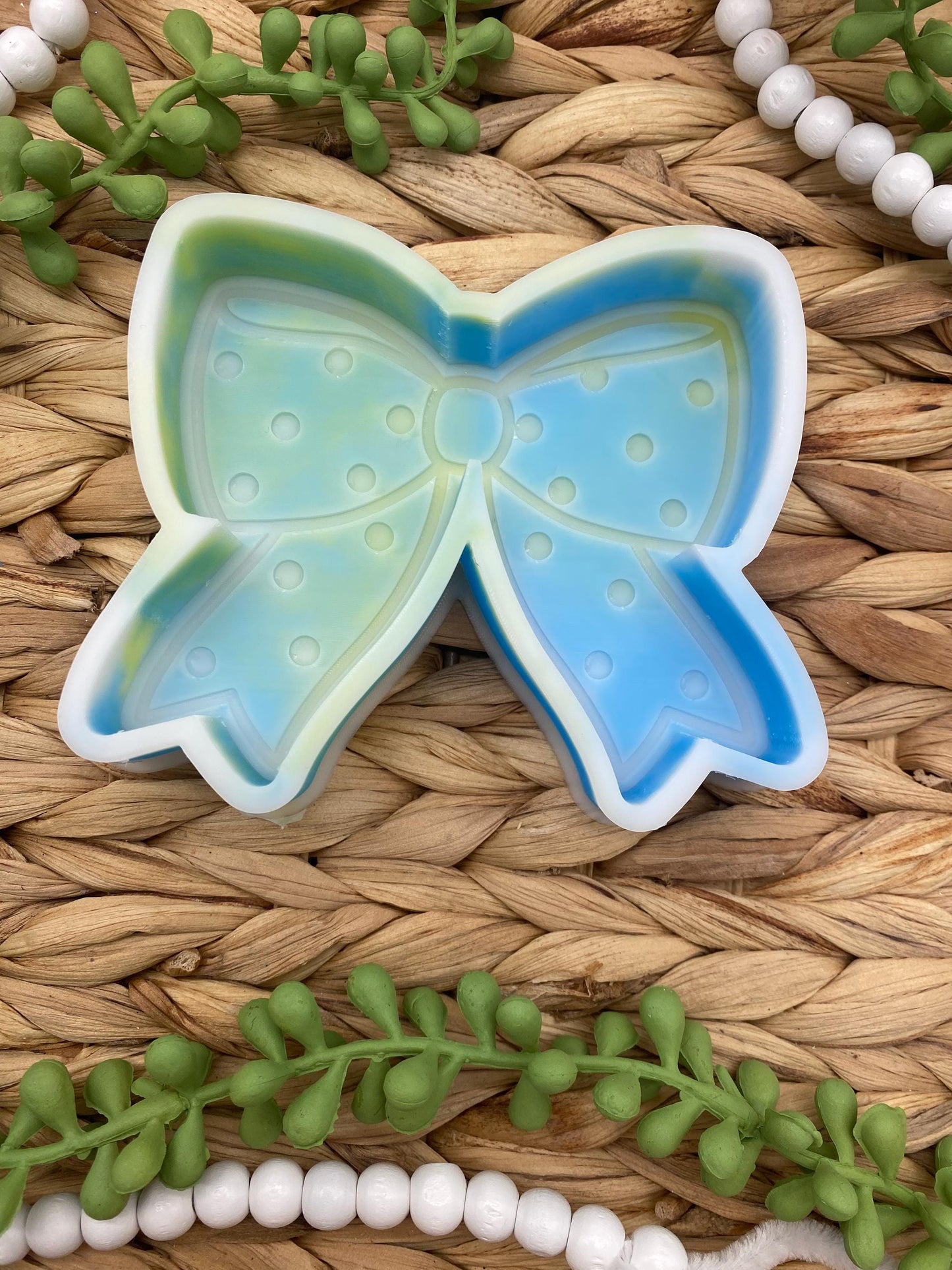 Polka Dot Bow Freshie Silicone Mold, coquette bow molds for soap, coquette freshie mold, girly freshie molds, girly bow soap mold