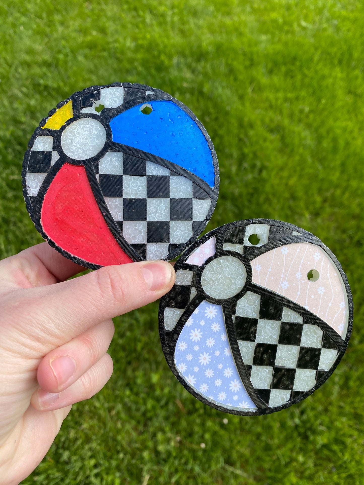 Checkerboard Plaid Beach Ball Mold