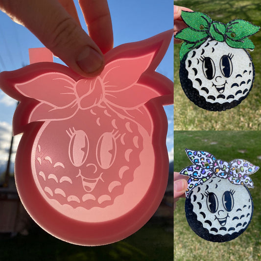 Golf ball with Bow Mold