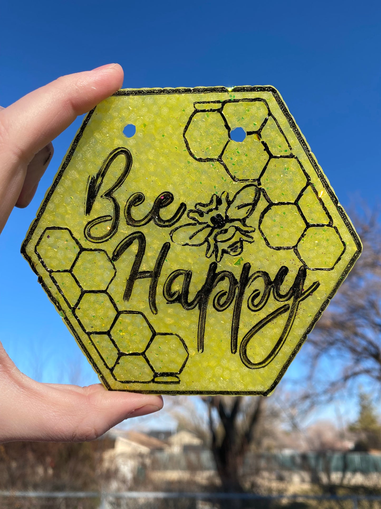 Bee Happy (Light design) Freshie