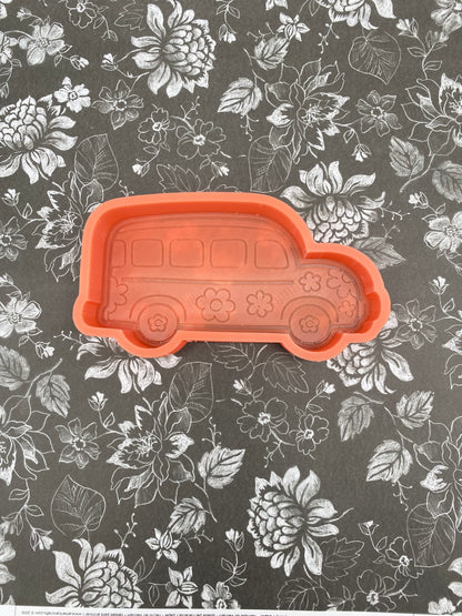 School Bus Daisy Mold