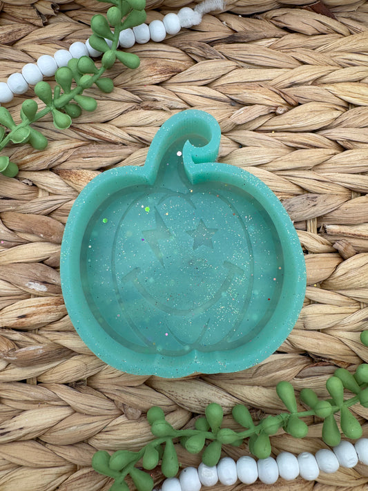 Smile Lightning Pumpkin- USED - Retail by Hales