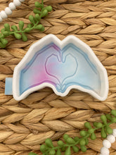 Load image into Gallery viewer, Heart Hands Mold
